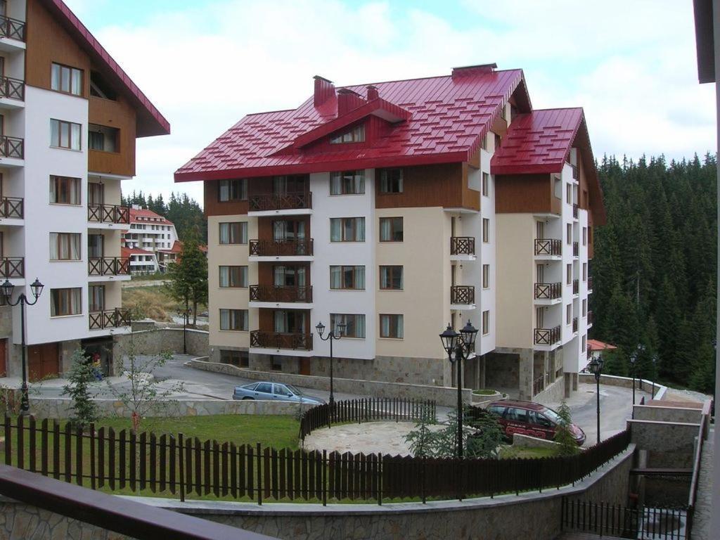 Apartmán Апартамент В Лъки Спа Комплекс Pamporovo Exteriér fotografie